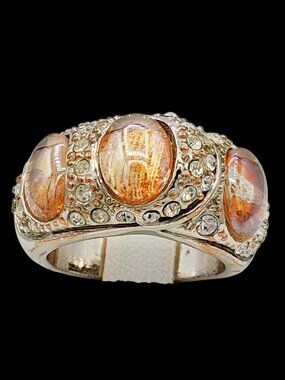 Vintage 3 Stone Band Ring Peach Iridescent Glass Rhinestones Sz 7.75